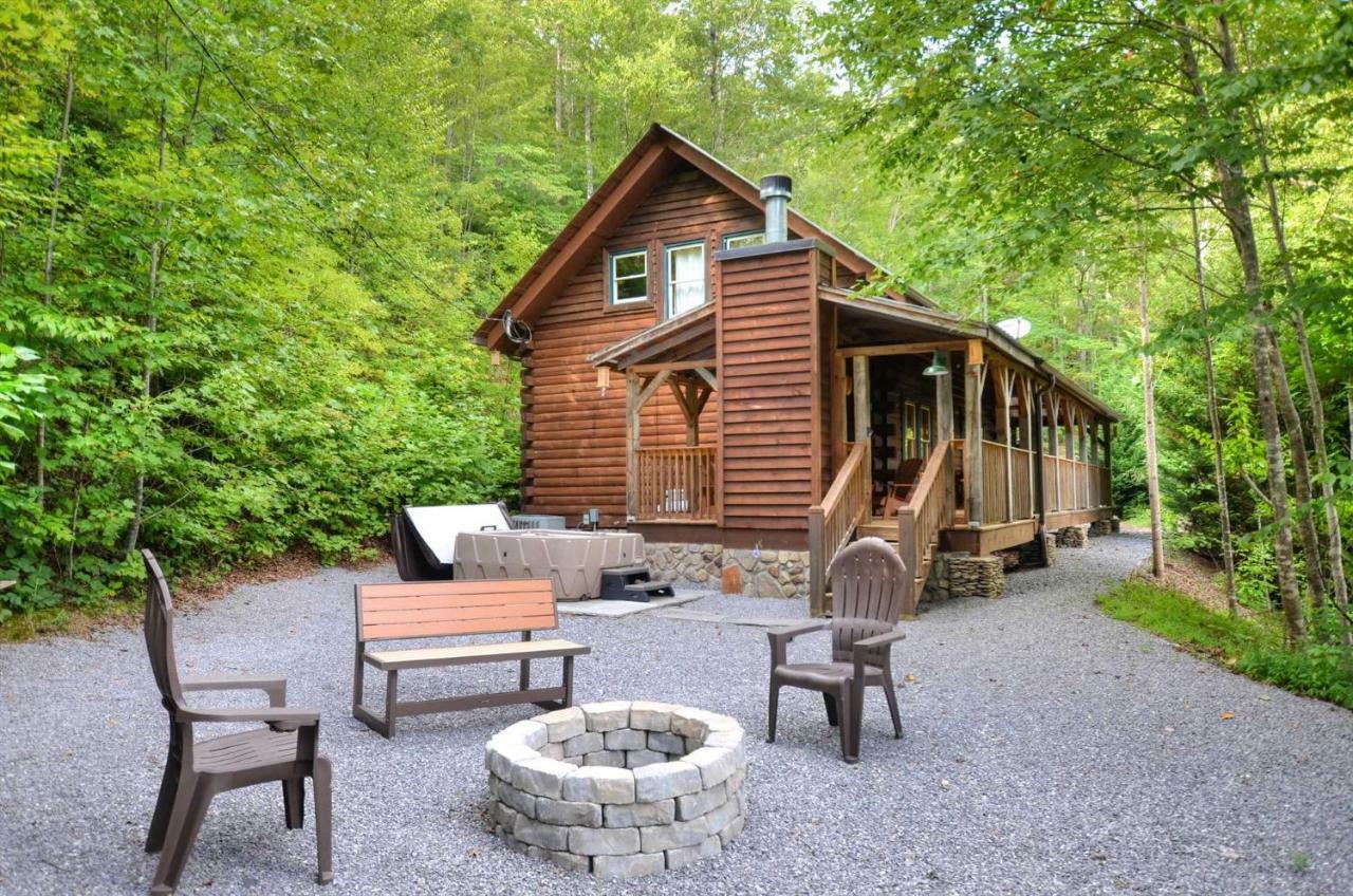 Moonshiner'S Hideaway Cabin Bryson City Exterior photo